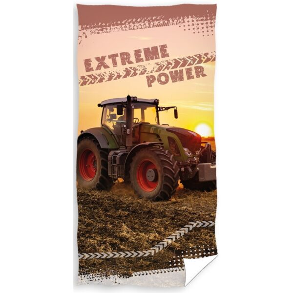 Traktor a mezőn frottír törölköző