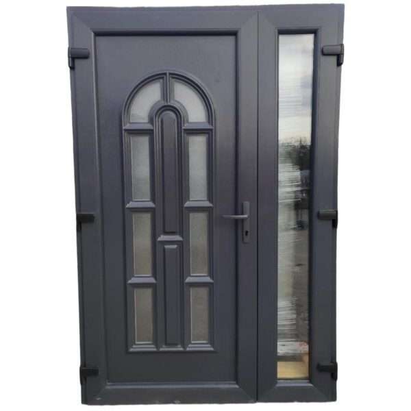 Odie 2 – Antracit – Műanyag bejárati ajtó – 138×208 - NYITHATÓ OLDALLAL -